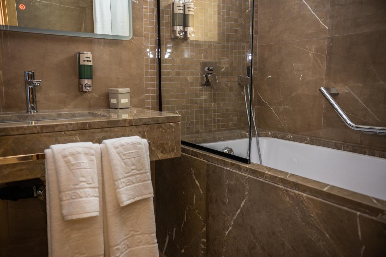 Hotel Golden Palace Shkoder Bagian luar foto