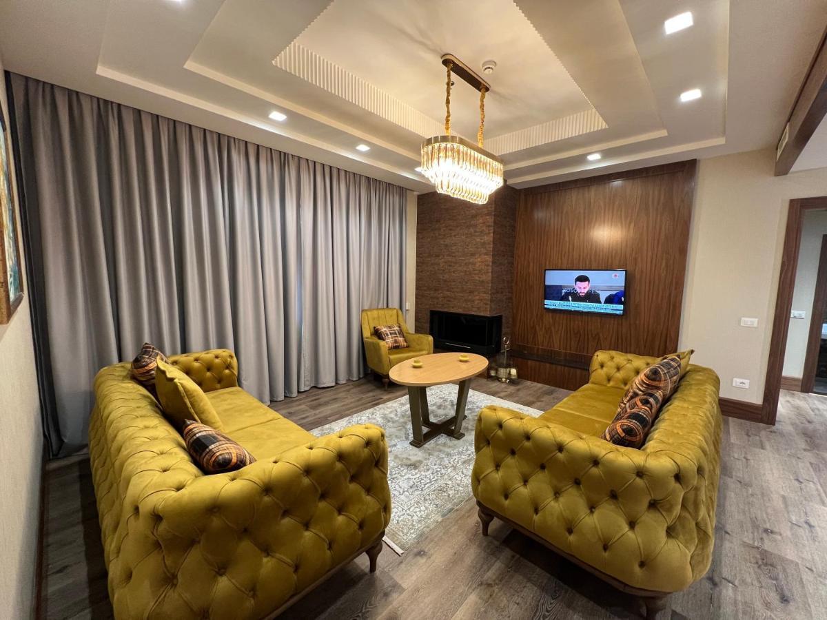 Hotel Golden Palace Shkoder Bagian luar foto