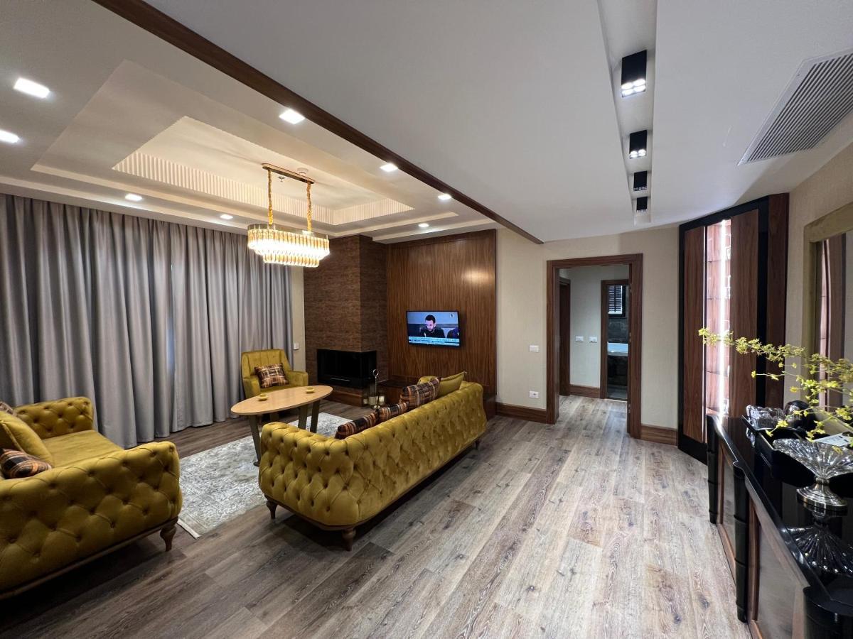 Hotel Golden Palace Shkoder Bagian luar foto