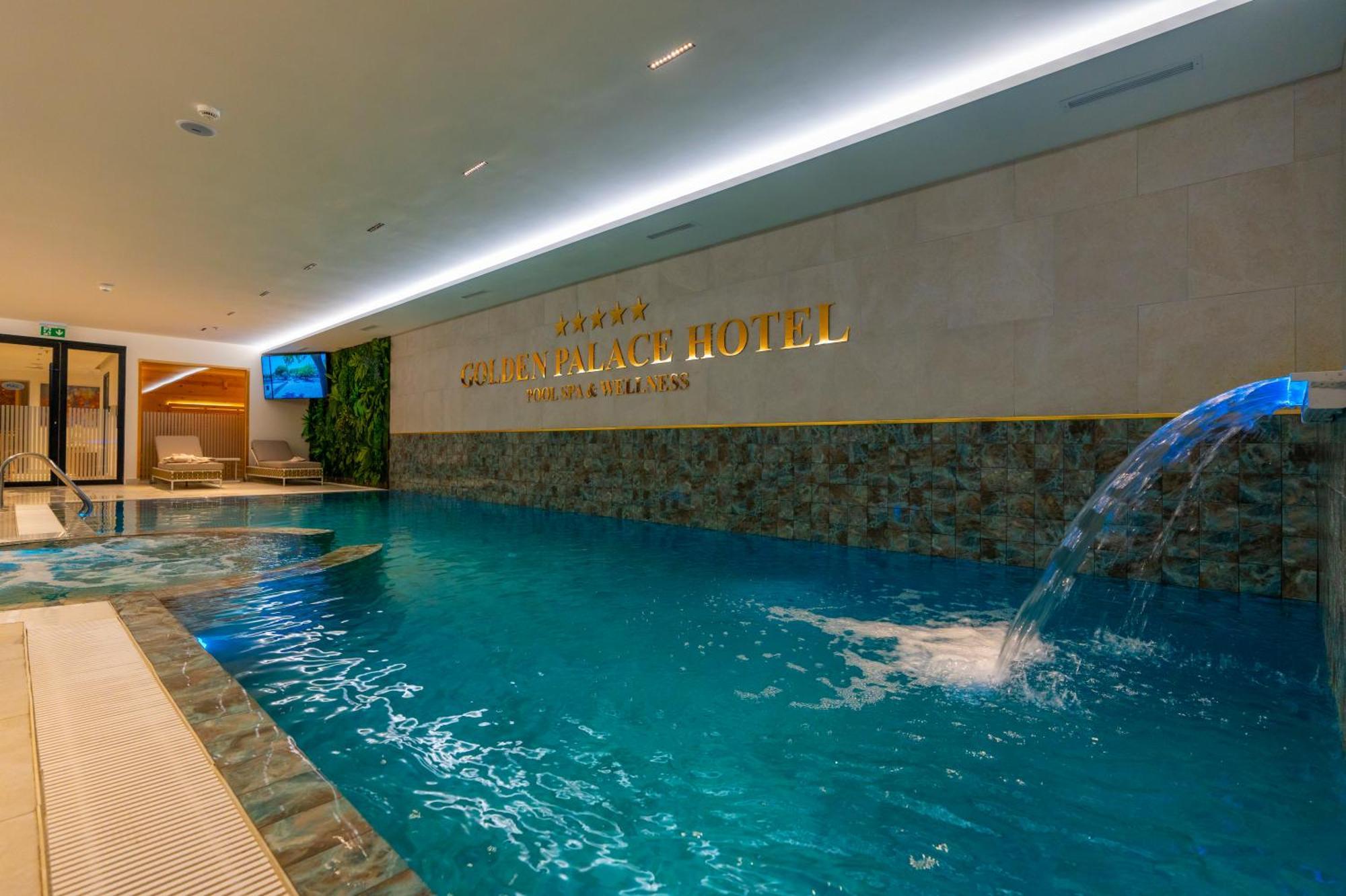 Hotel Golden Palace Shkoder Bagian luar foto